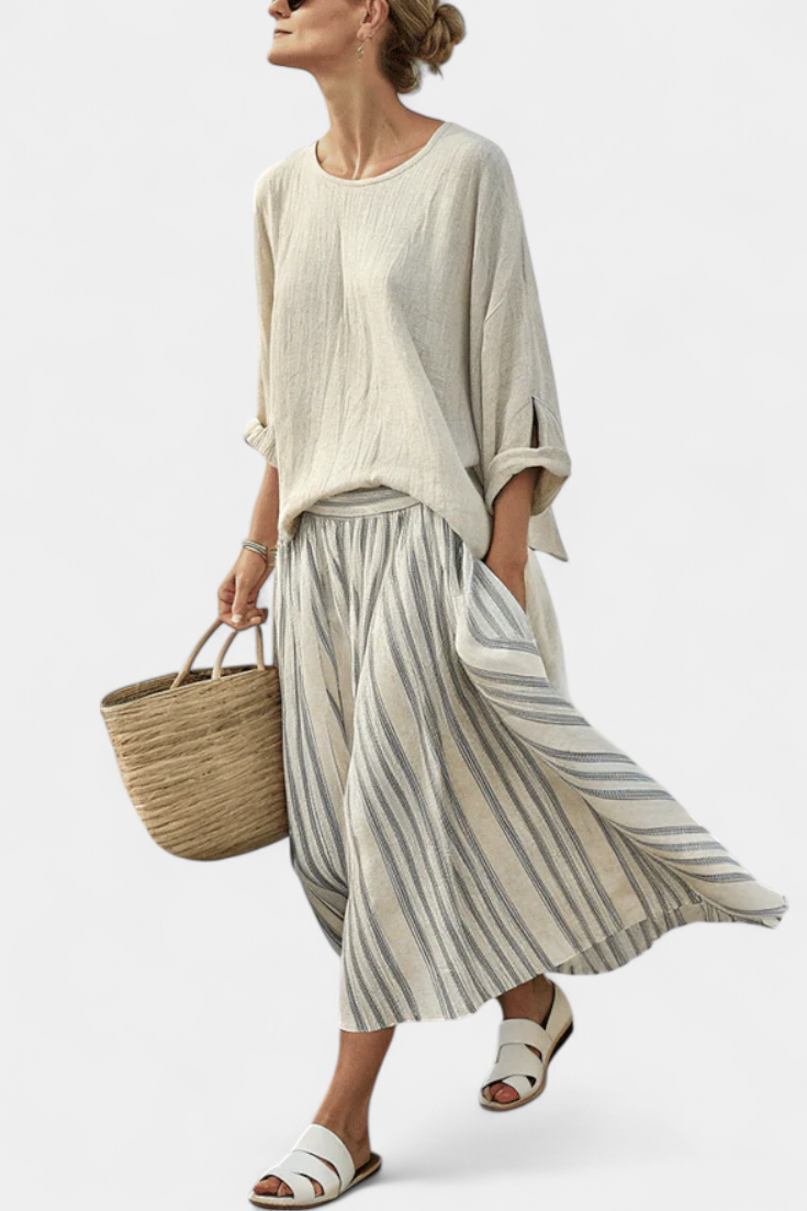 Casual Daisy szett Oversize Pólóval és Midi Szoknyával Leni Bambusz Szalagokkal Elegáns és Kényelmes Stílushoz
